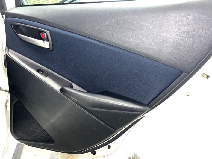 2015 Mazda Demio DBA-DJ3FS (UW-6a30bdbb2690e)[21]