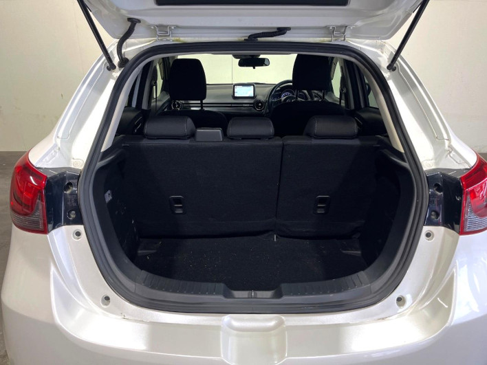 2015 Mazda Demio DBA-DJ3FS (UW-6a30bdbb2690e)[25]