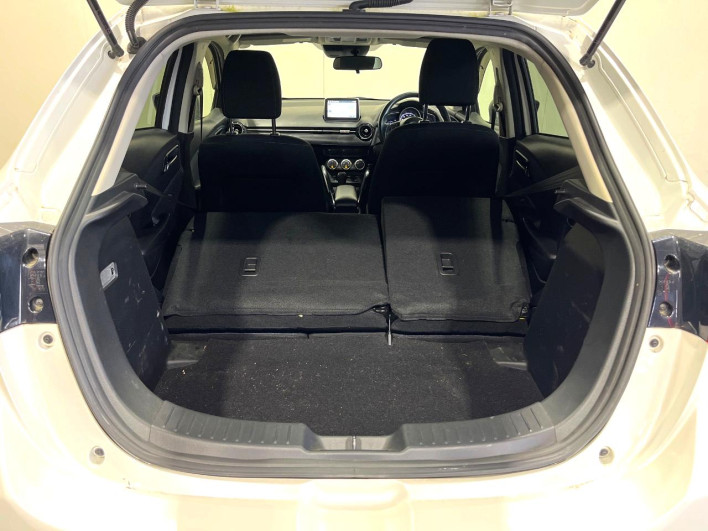 2015 Mazda Demio DBA-DJ3FS (UW-6a30bdbb2690e)[26]