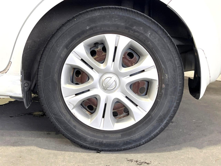 2015 Nissan Note DBA-E12 (UW-6a30bdc35d3c0)[6]