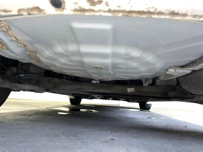 2015 Nissan Note DBA-E12 (UW-6a30bdc35d3c0)[29]