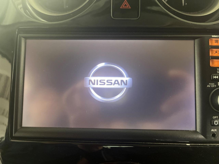 2015 Nissan Note DBA-E12 (UW-6a30bdc3b3988)[28]