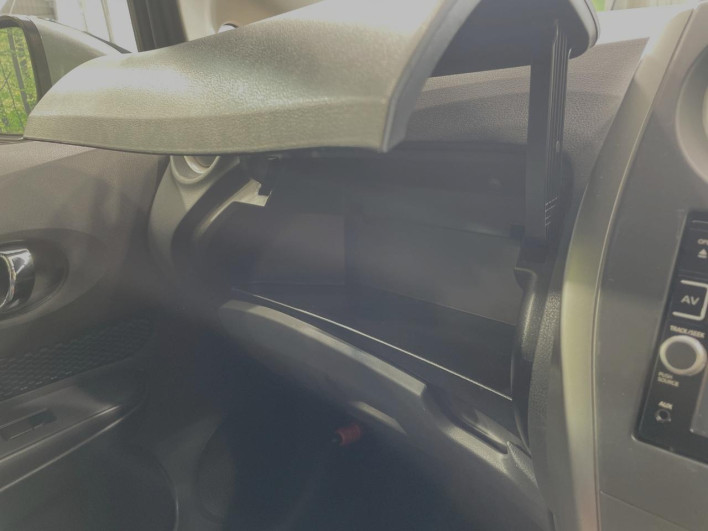 2016 Nissan Note DBA-E12 (UW-6a30bdc4edb18)[20]
