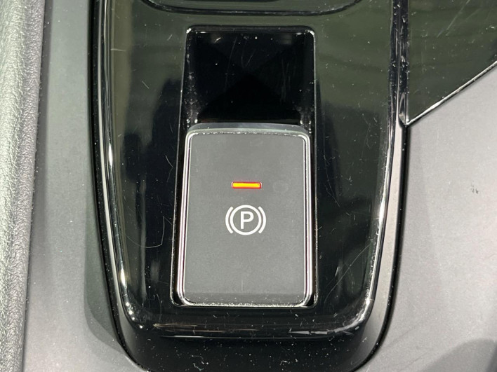 2021 Nissan Note 6AA-E13 (UW-6a30bdc7101b1)[18]