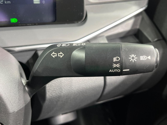 2021 Nissan Note 6AA-E13 (UW-6a30bdc7101b1)[10]
