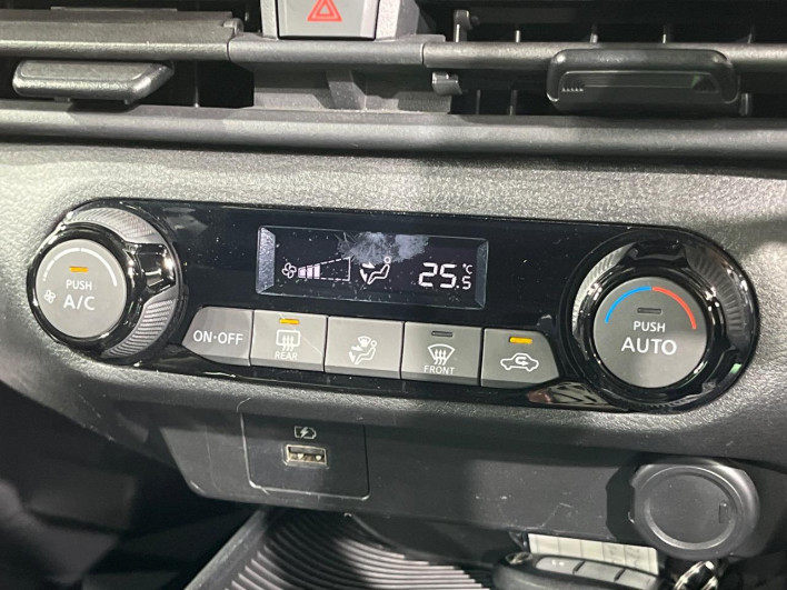 2021 Nissan Note 6AA-E13 (UW-6a30bdc7101b1)[14]