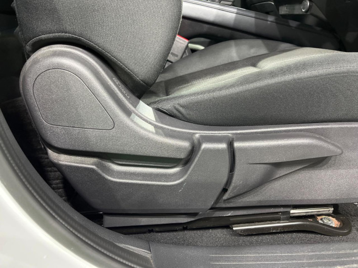 2021 Nissan Note 6AA-E13 (UW-6a30bdc7101b1)[22]