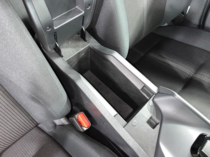 2021 Nissan Note 6AA-E13 (UW-6a30bdc7101b1)[24]