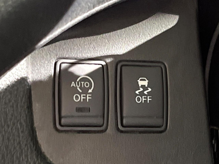 2012 Nissan Serena DBA-FC26 (UW-6a30bdc972225)[12]