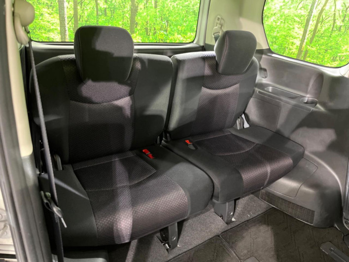 2012 Nissan Serena DBA-FC26 (UW-6a30bdc972225)[27]