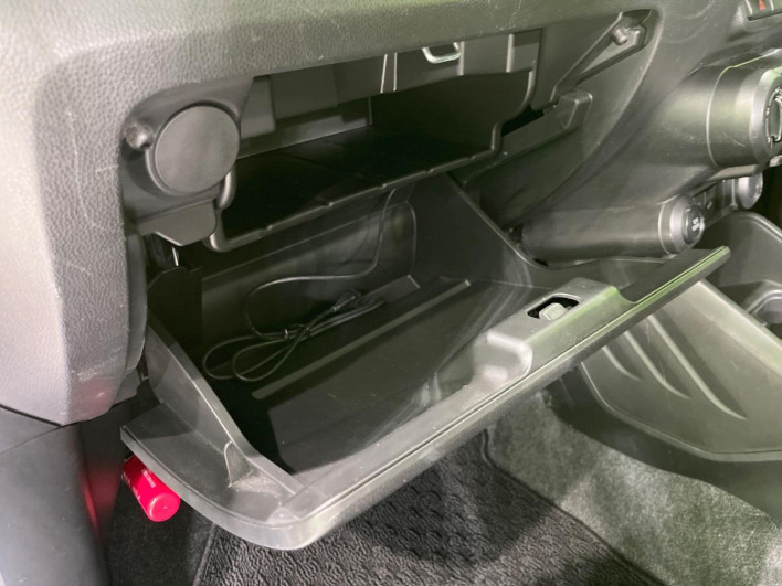 2018 Suzuki Ignis DAA-FF21S (UW-6a30bdccc4010)[22]
