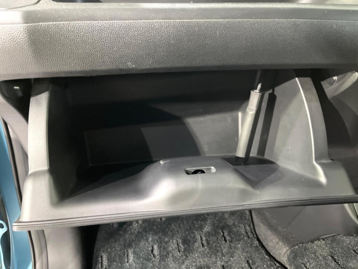 2019 Honda Freed hybrid DAA-GB7 (UW-6a30bdd2e46ee)[24]