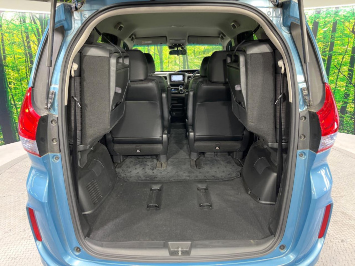 2019 Honda Freed hybrid DAA-GB7 (UW-6a30bdd2e46ee)[15]