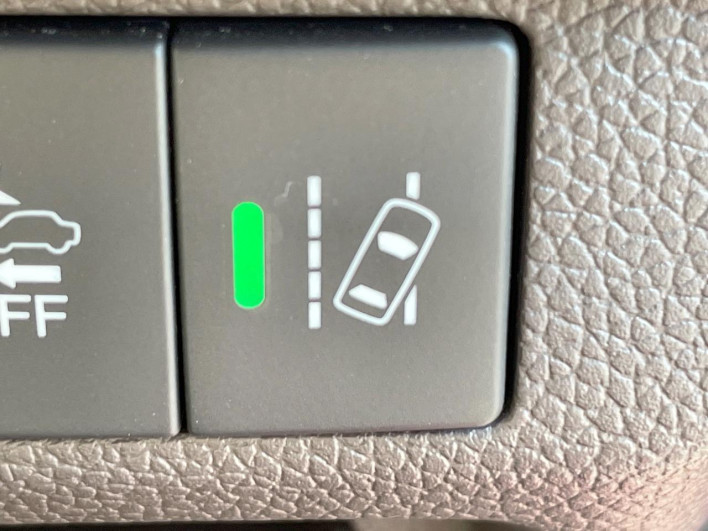 2018 Honda Freed hybrid DAA-GB8 (UW-6a30bdd3c6778)[21]