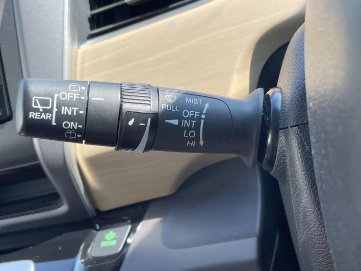 2018 Honda Freed hybrid DAA-GB8 (UW-6a30bdd3c6778)[27]