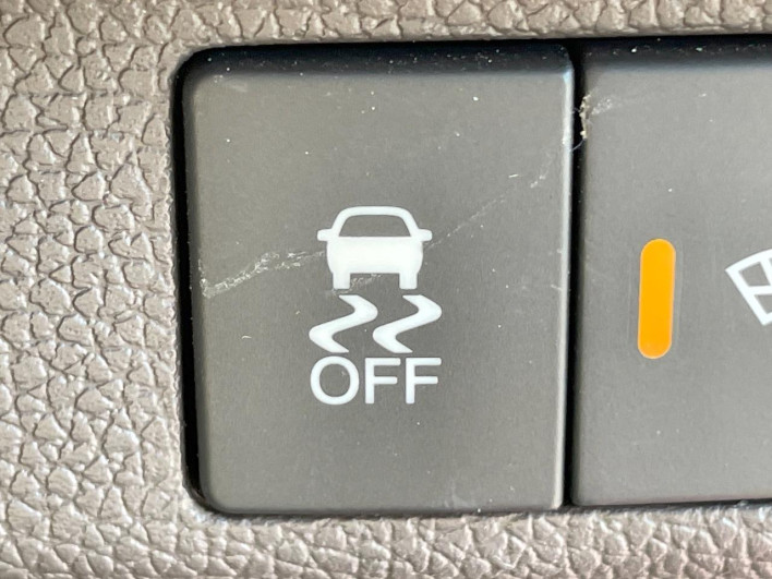 2018 Honda Freed hybrid DAA-GB8 (UW-6a30bdd3c6778)[18]