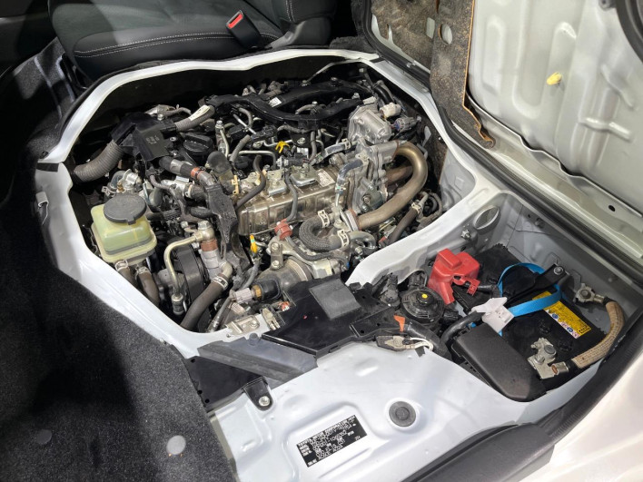 2021 Toyota Hiace Van QDF-GDH201V (UW-6a30bdd4e7b1b)[4]