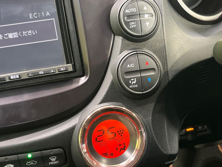 2013 Honda Fit DBA-GE6 (UW-6a30bdd982892)[12]