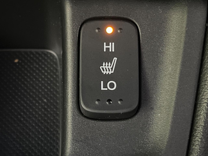 2013 Honda Fit DBA-GE6 (UW-6a30bdd982892)[15]