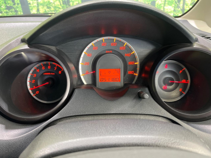 2013 Honda Fit DBA-GE6 (UW-6a30bdd982892)[20]
