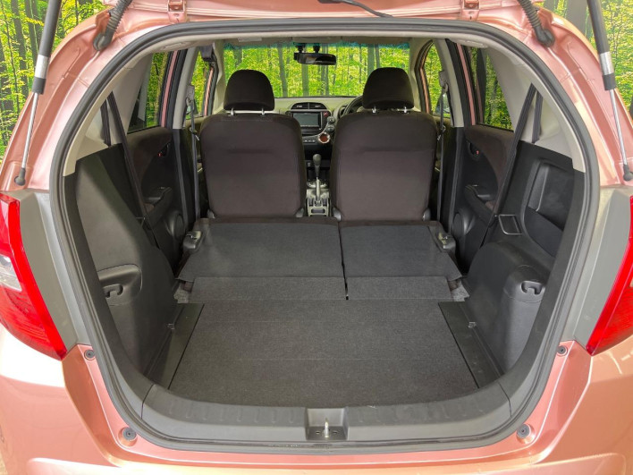 2013 Honda Fit DBA-GE6 (UW-6a30bdd982892)[29]