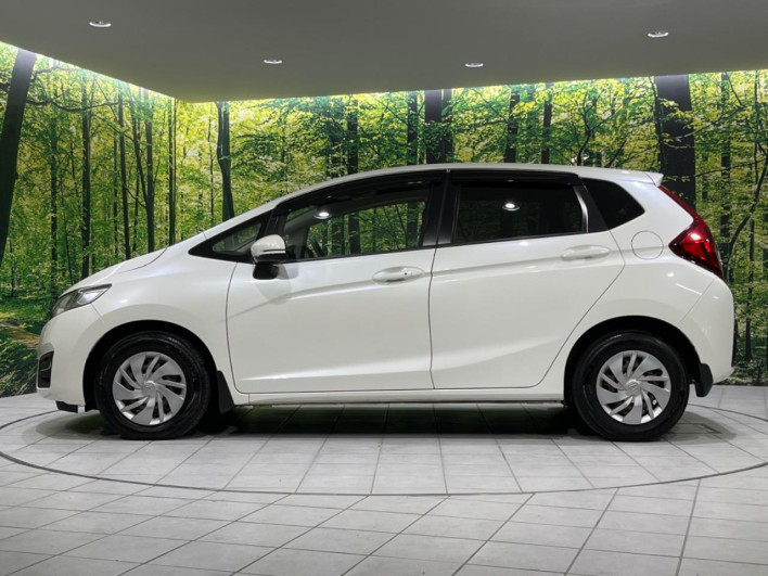 2013 Honda Fit DBA-GK3 (UW-6a30bde308633)[15]