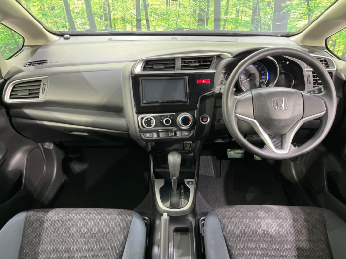 2013 Honda Fit DBA-GK3 (UW-6a30bde308633)[27]