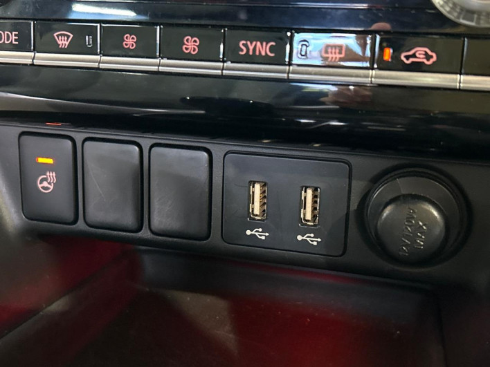 2022 Mitsubishi Eclipse Cross PHEV 5LA-GL3W (UW-6a30bde386a92)[17]
