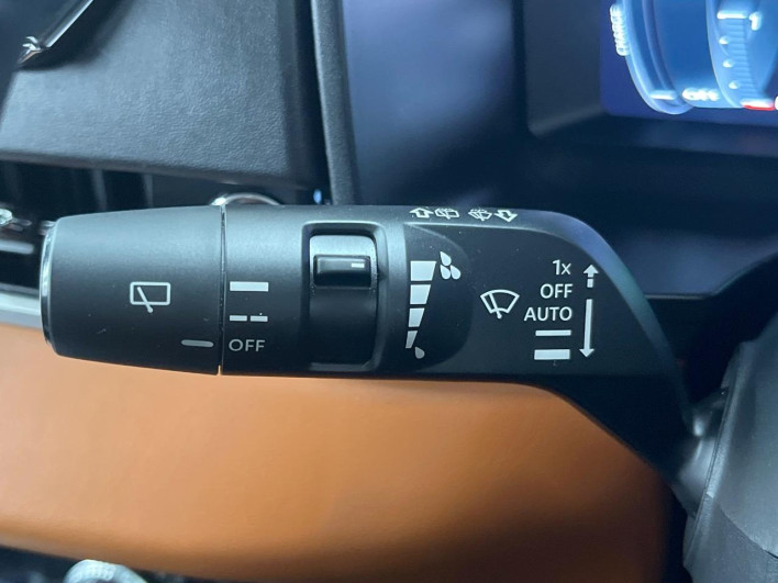 2024 Mitsubishi OUTLANDER PHEV 5LA-GN0W (UW-6a30bde5c6110)[25]