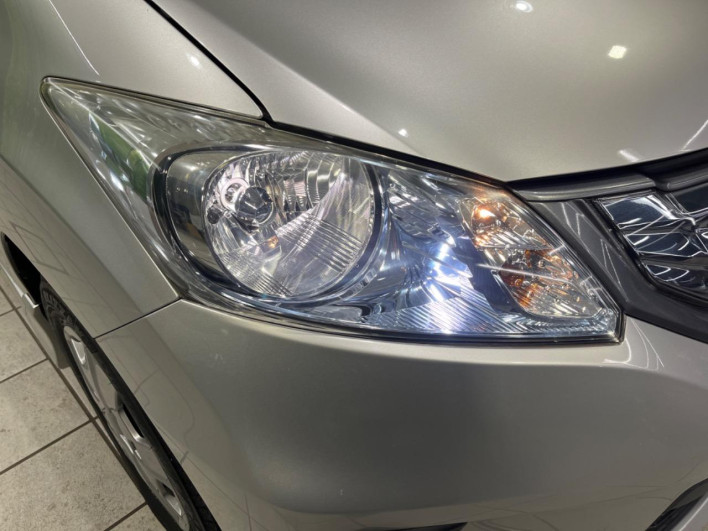 2013 Honda Freed hybrid DAA-GP3 (UW-6a30bde70f5d6)[22]