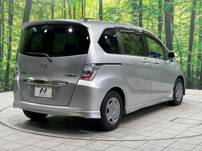 2013 Honda Freed hybrid DAA-GP3 (UW-6a30bde70f5d6)[8]