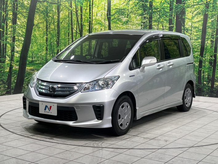 2013 Honda Freed hybrid DAA-GP3 (UW-6a30bde70f5d6)[4]