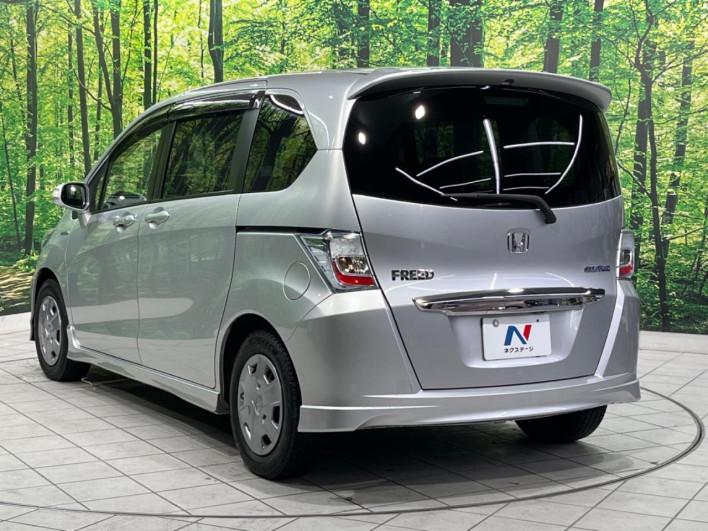 2013 Honda Freed hybrid DAA-GP3 (UW-6a30bde70f5d6)[10]