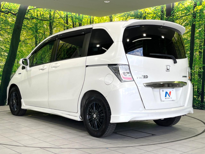 2014 Honda Freed hybrid DAA-GP3 (UW-6a30bde7247f7)[22]