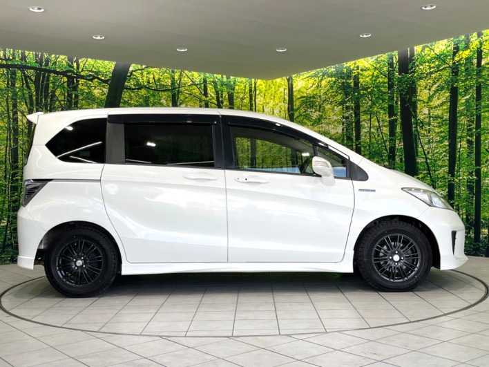2014 Honda Freed hybrid DAA-GP3 (UW-6a30bde7247f7)[19]