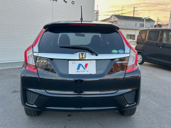 2015 Honda Fit Hybrid DAA-GP5 (UW-6a30bde84a8c7)[15]