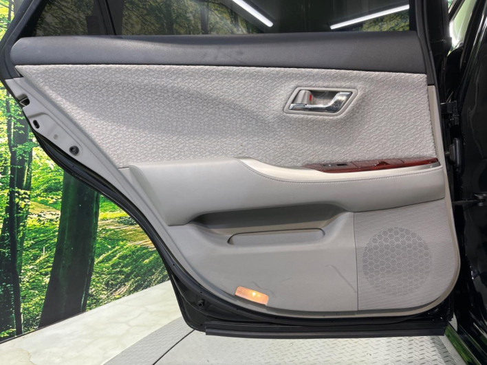2010 Toyota Crown DBA-GRS200 (UW-6a30bdec44bb5)[19]