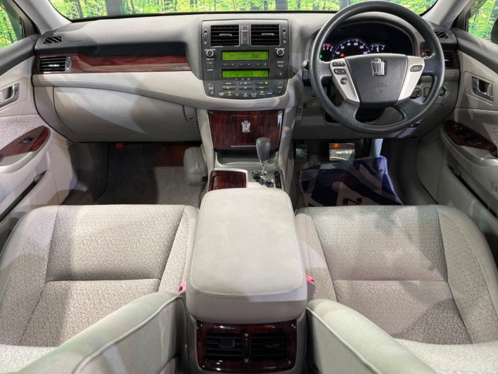 2010 Toyota Crown DBA-GRS200 (UW-6a30bdec44bb5)[27]