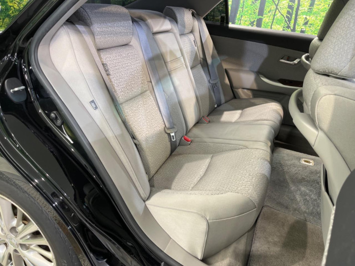 2010 Toyota Crown DBA-GRS200 (UW-6a30bdec44bb5)[13]