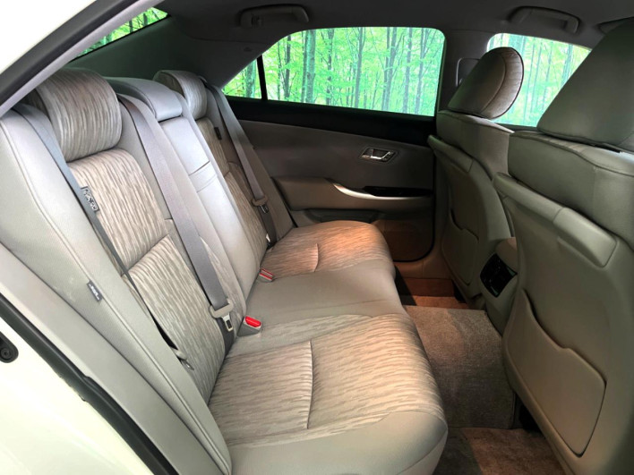 2011 Toyota Crown DBA-GRS200 (UW-6a30bdec54d77)[19]