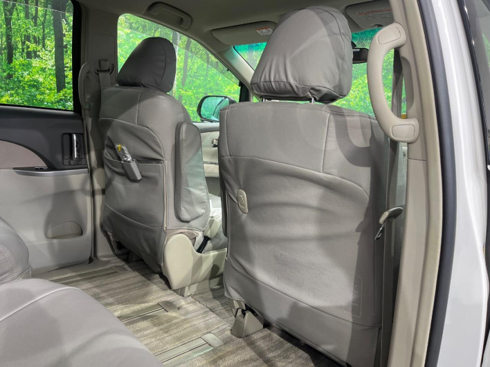 2007 Toyota Estima DBA-GSR55W (UW-6a30bdee90eeb)[25]