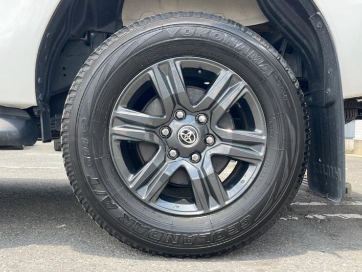 2023 Toyota Hilux 3DF-GUN125 (UW-6a30bdf568bd4)[15]