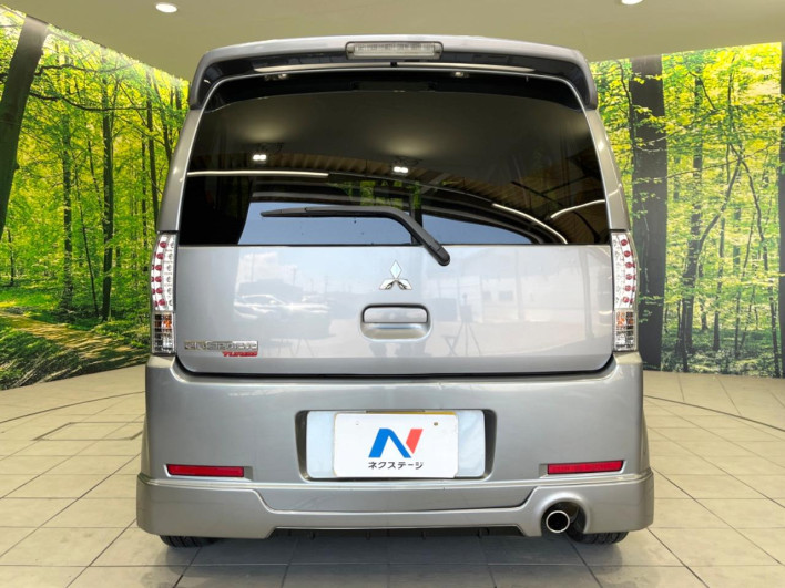 2011 Mitsubishi eK Sports CBA-H82W (UW-6a30bdf972a01)[11]