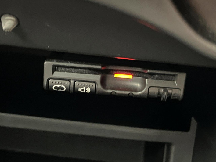 2017 Nissan Note DAA-HE12 (UW-6a30bdfeaf988)[21]