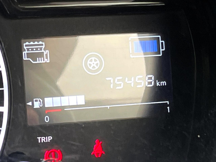 2017 Nissan Note DAA-HE12 (UW-6a30bdfeaf988)[2]