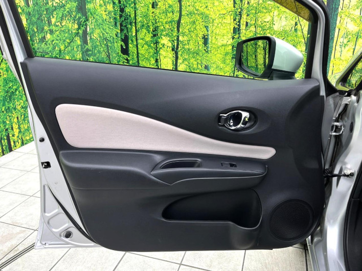 2017 Nissan Note DAA-HE12 (UW-6a30bdfeaf988)[6]