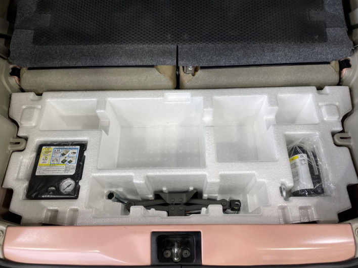 2015 Suzuki ALTO Lapin DBA-HE33S (UW-6a30be03b8e8d)[26]
