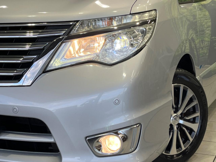 2015 Nissan Serena DAA-HFC26 (UW-6a30be09521c9)[7]