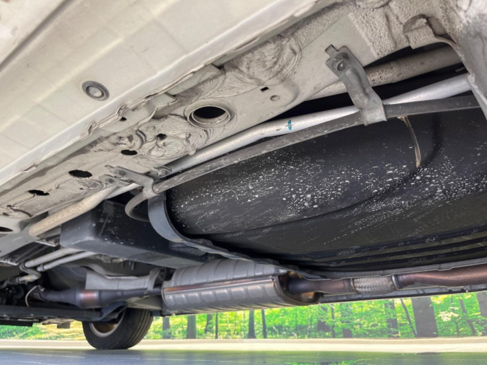 2015 Nissan Serena DAA-HFC26 (UW-6a30be09521c9)[23]
