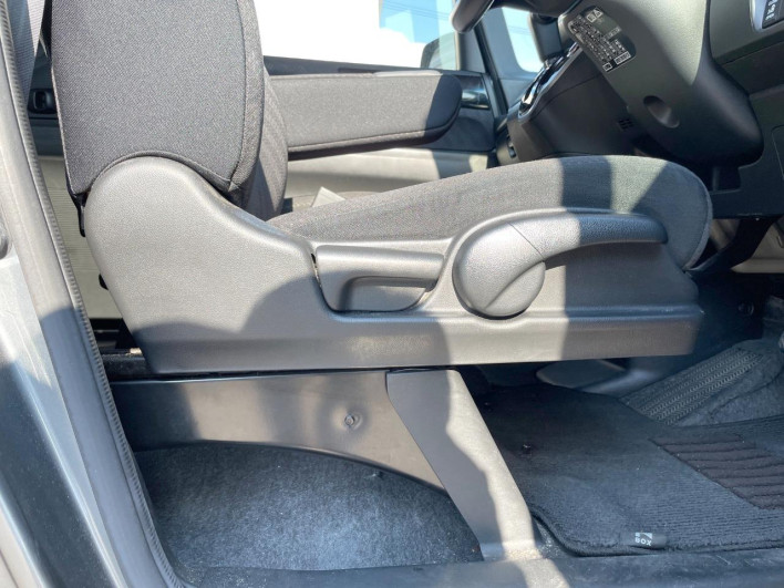 2014 Honda N-BOX CUSTOM DBA-JF1 (UW-6a30be1c587ba)[16]
